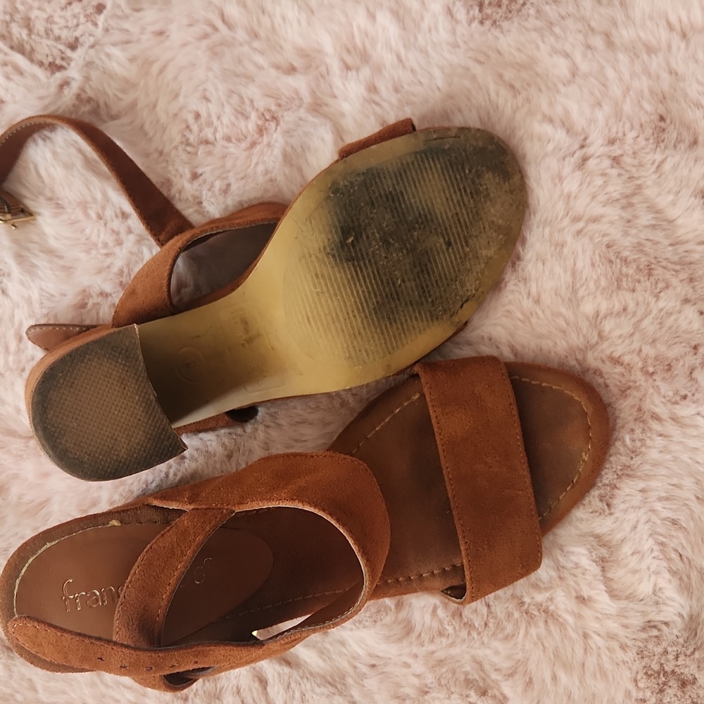 Francesca's Collections Tan Suede Sandals - Picture 3 of 3